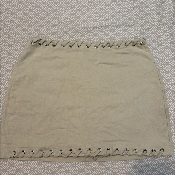 French Kyss Khaki Eyelet Pencil Skort - Picture 1 of 3